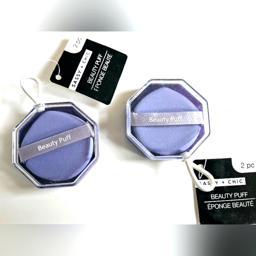 NWT 》2×《 PURPLE BEAUTY PUFF SPONGES IN COMPACT CASES!